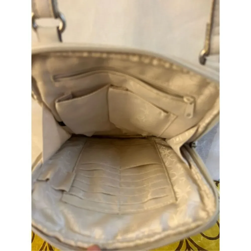 Fossil leather crossbody cream color (discoloration) 8